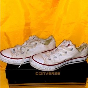 Optical White low top all star converse